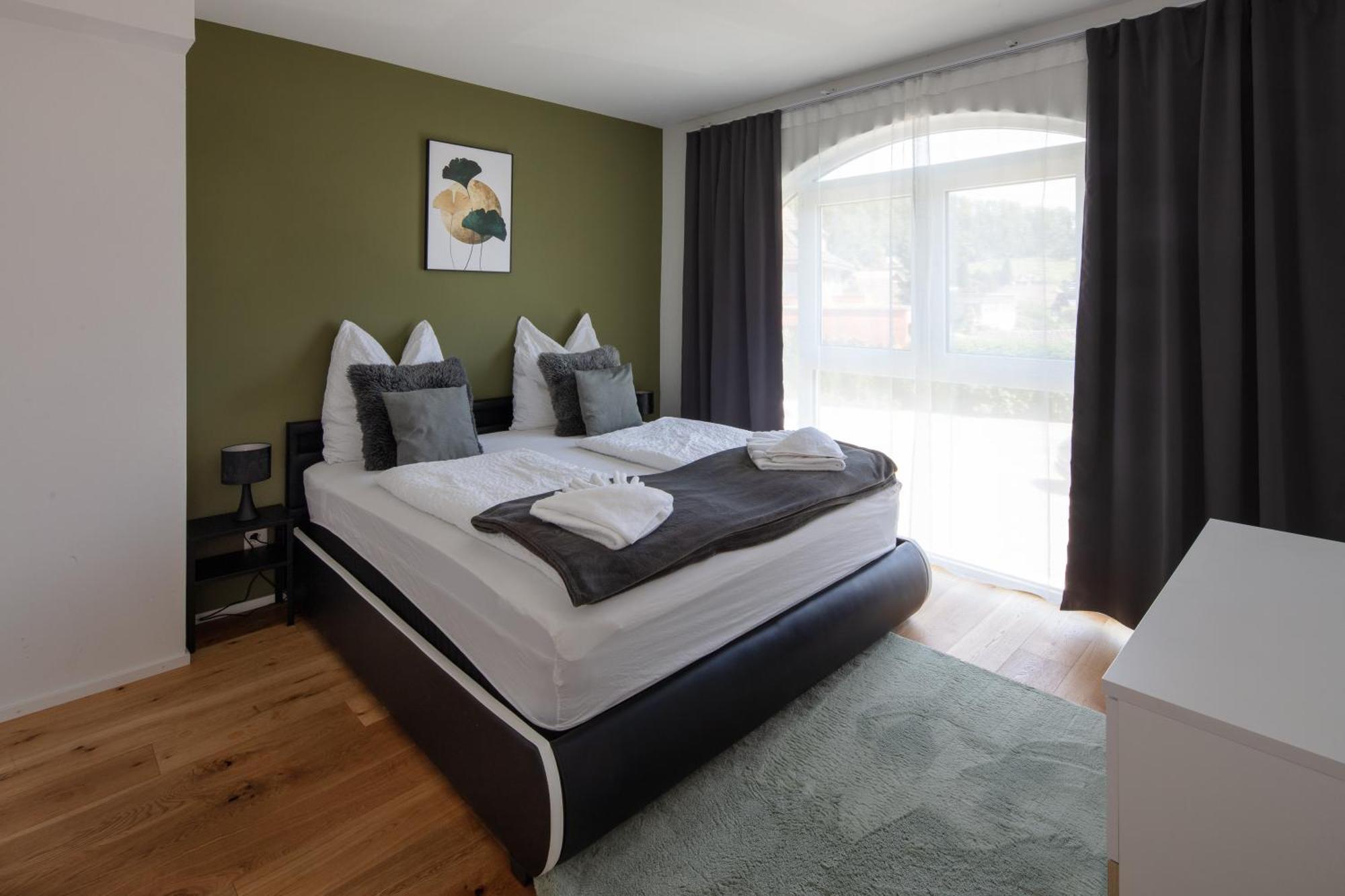 Berg & Berg Apartments - Spiez Self-Check-In Zewnętrze zdjęcie