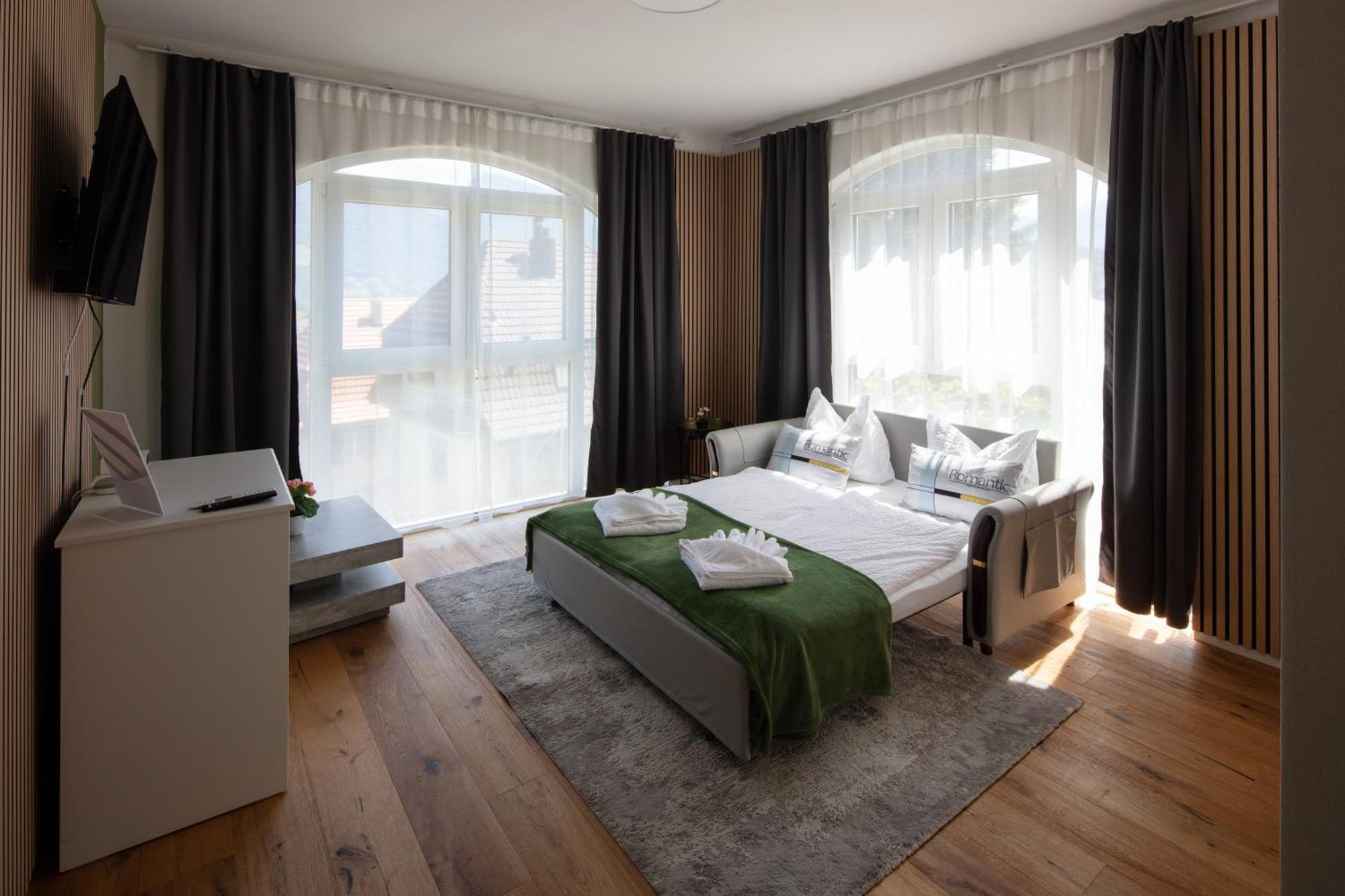 Berg & Berg Apartments - Spiez Self-Check-In Zewnętrze zdjęcie
